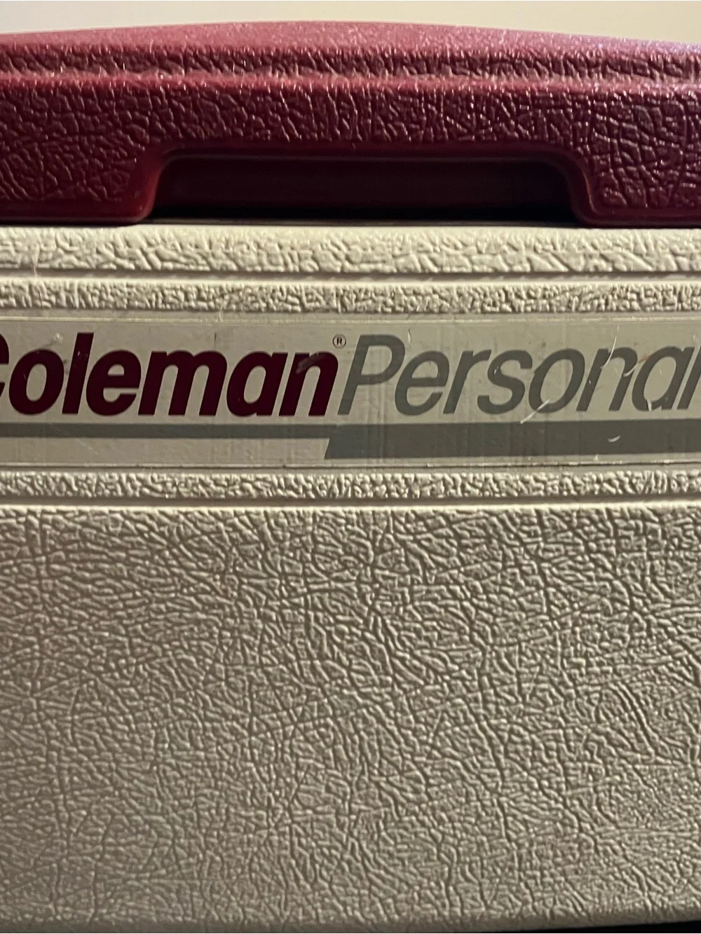 Coleman Two-Tone Personal 8 Cooler in Red and White